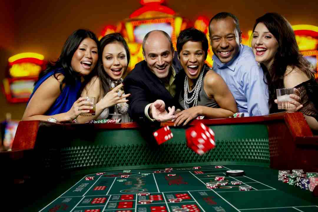 Thành viên tham gia Casino cần đủ 21 tuổi và có tâm lý bình thường